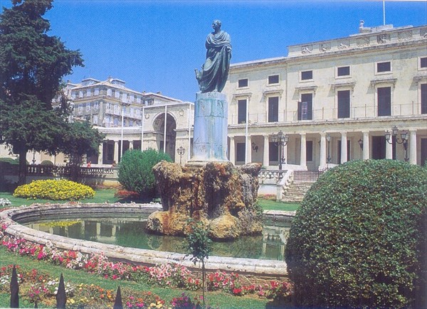 031-Дворец Святых Михаила и Георгия со статуей Фредерика Адамса